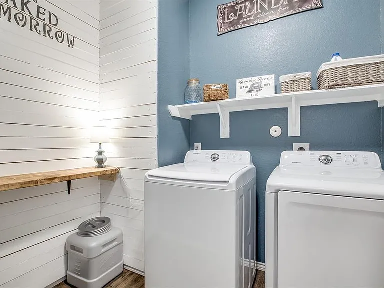 2151 Lost Timbers Dr — Photo 28
