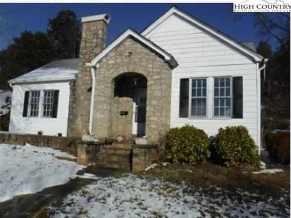 402 W Main Street, Wilkesboro, NC 28697