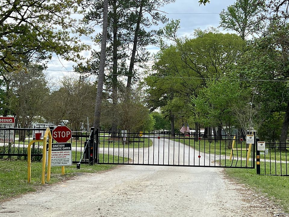 2nd image of 428 Lakewood Dr