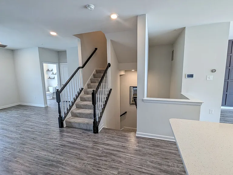 5143 Constitution St — Photo 16