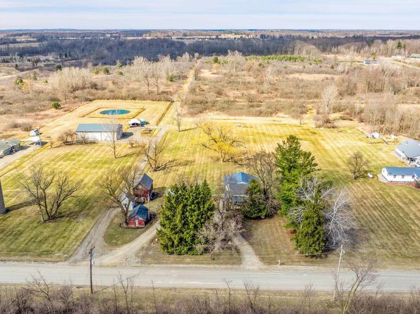 15594 Bryce Rd, Mussey, MI 48014