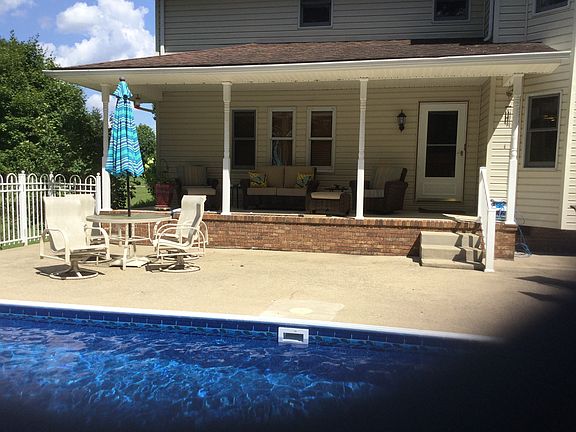 2nd image of 16 Pine Haven Dr