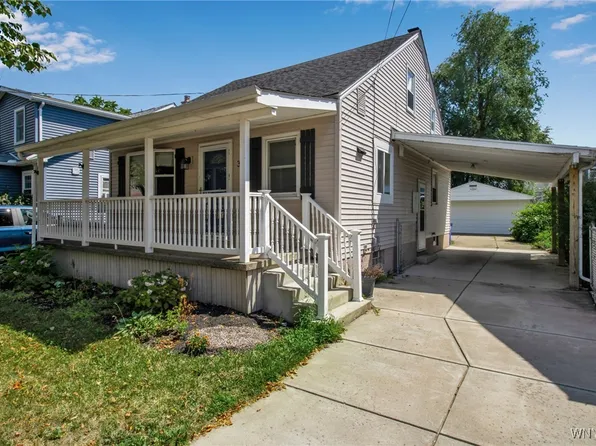 39 Delray Ave, West Seneca, NY 14224