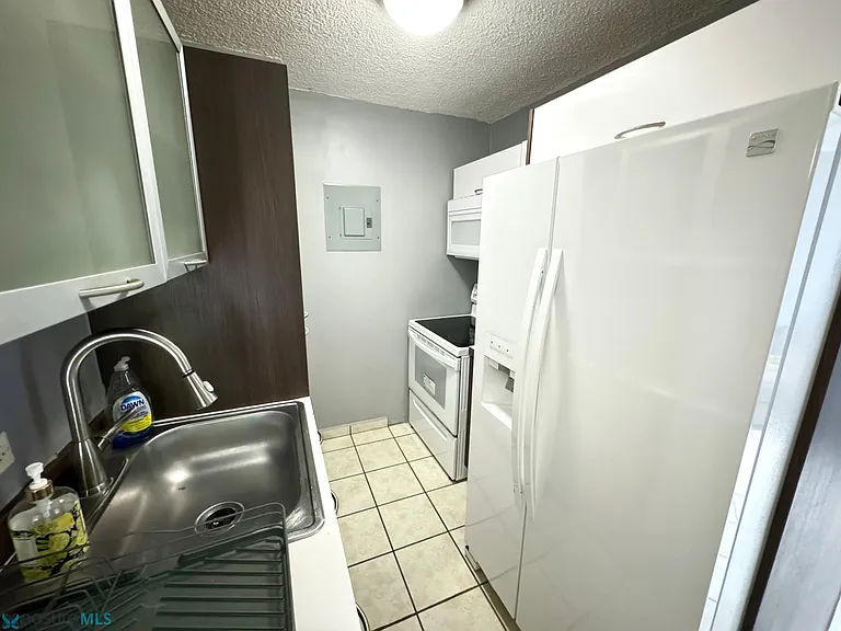 301 Millenia Park #301 — Photo 3
