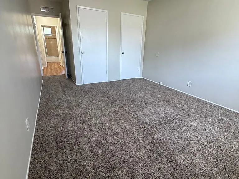 Stone Gate Apartments — Photo 73