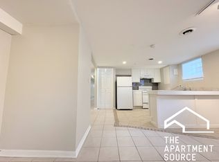 125 S Leavitt St #B, Chicago, IL 60612
