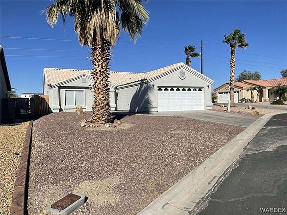 3rd image of 2375 E Willowleaf Drive
