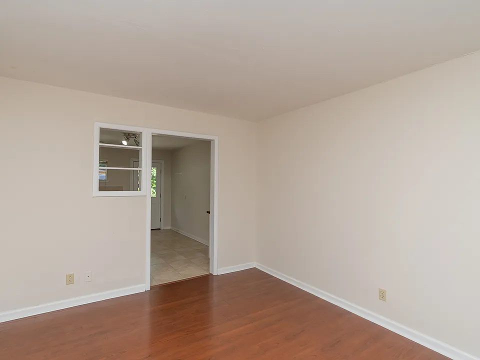 513 Central Ave #B