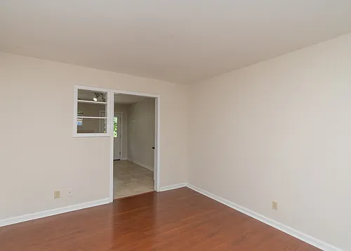 513 Central Ave #B Photo 1 513 Central Ave #B Photo 1