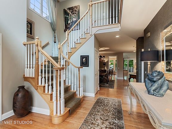 2nd image of 1404 Cress Creek Ct