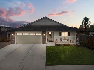 2271 Smokethorn Way, Medford, OR