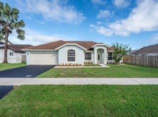 471 Barbri Ln, Davie, FL 33325