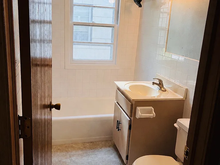 1024 Stinson St #1 — Photo 7