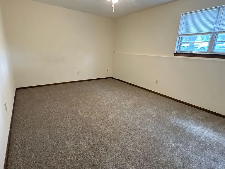 124 N Keene St. — Photo 15