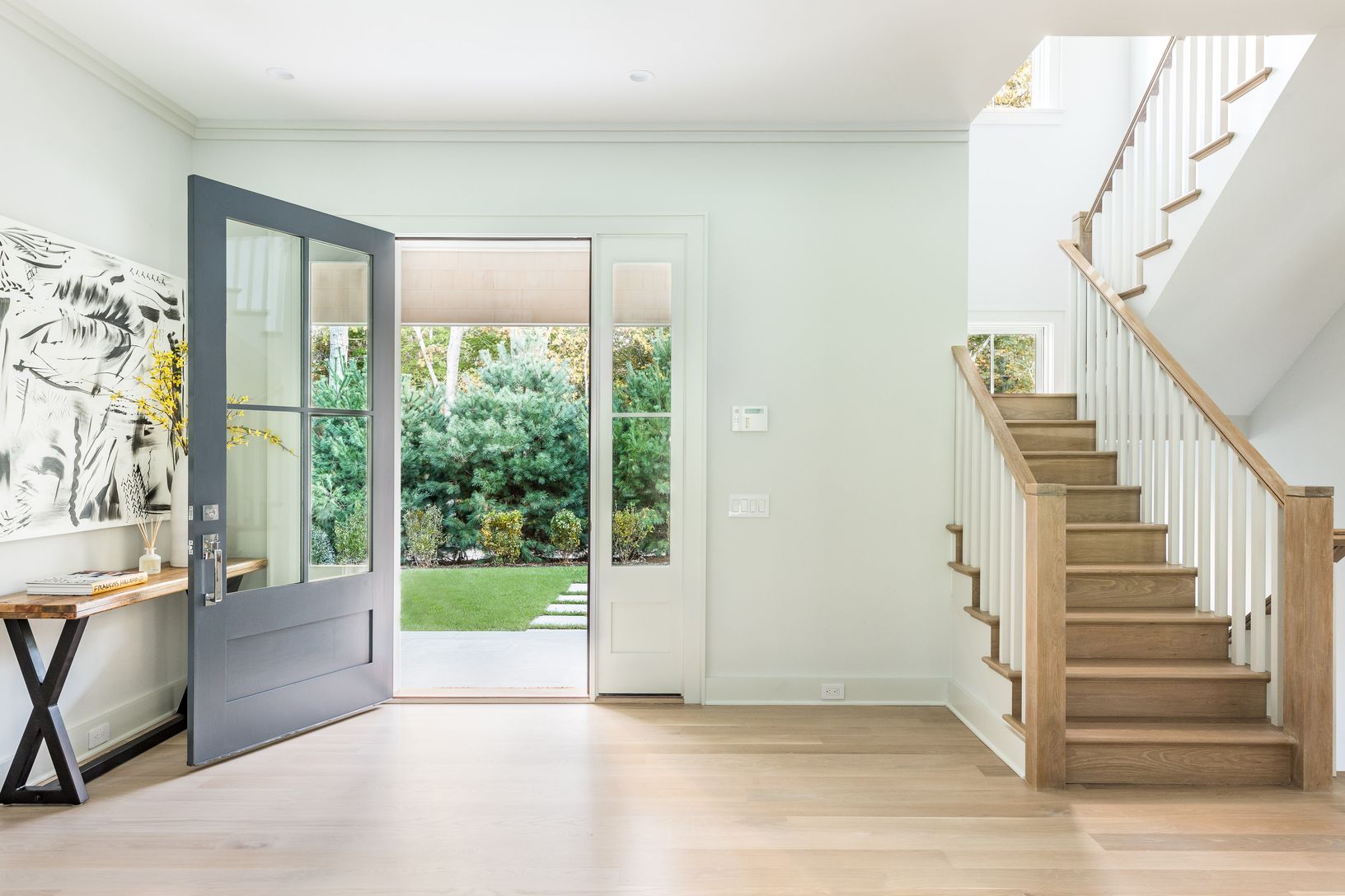  Entry | White Oak Staircase, Handrail and Treads 
