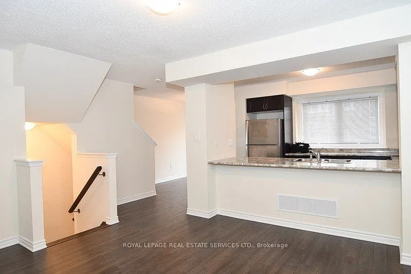 2 bed, $3,000 — Photo 2