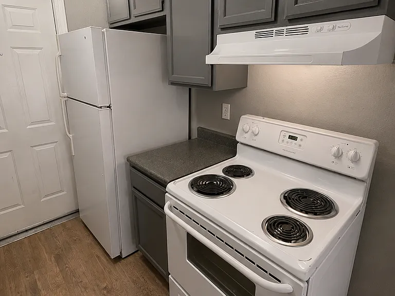844 E Sunshine Dr #202 — Photo 4