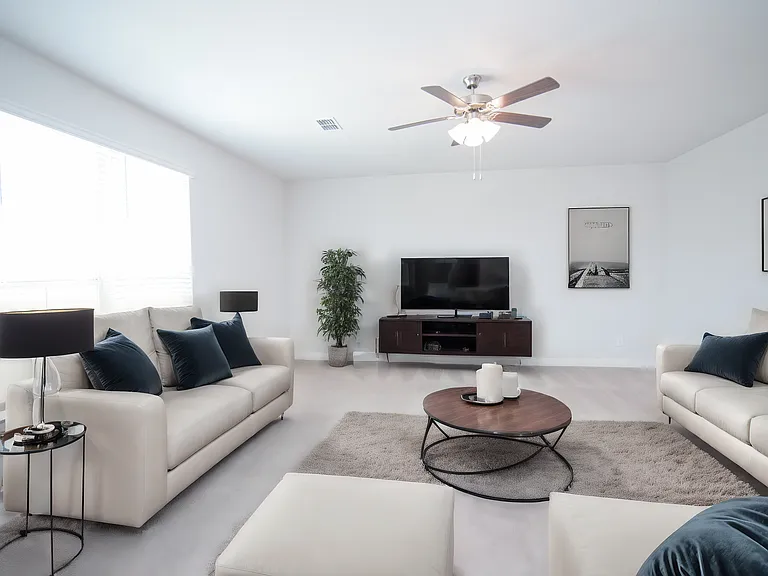 1021 Gillespie Dr — Photo 30