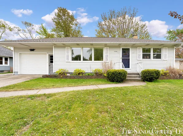1230 Marion Ave, Grand Haven, MI 49417