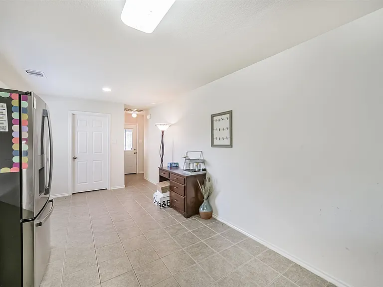 1609 Peach Dale Ct — Photo 13