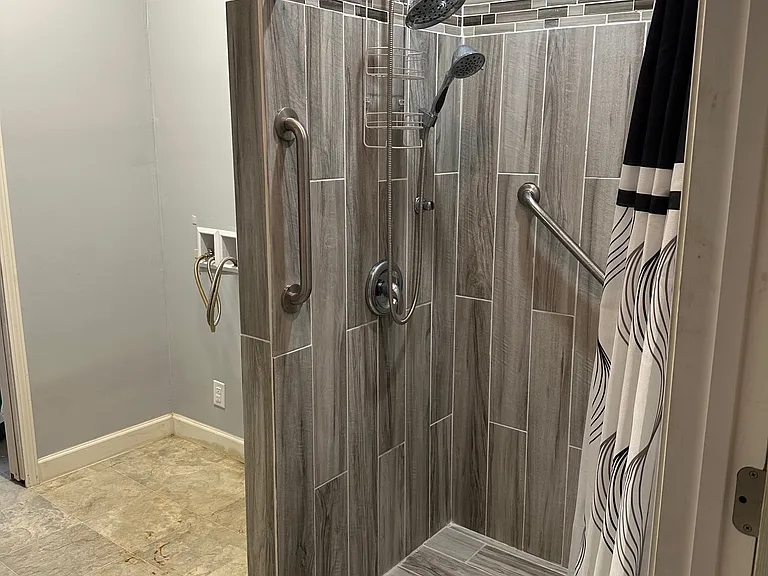 123 N Walnut St #123 — Photo 8