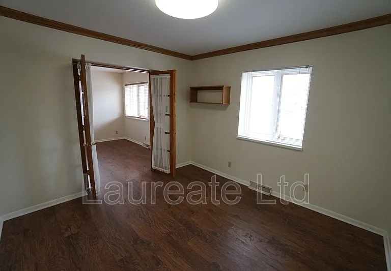 1240 Jefferson Ave — Photo 4