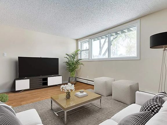3rd image of 6 Allanbrooke Dr #498357