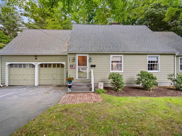 197 Hazardville Rd, Longmeadow, MA 01106