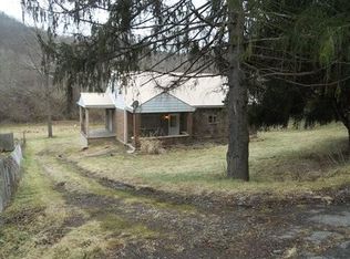 419 Cross Creek Rd, Colliers, WV 26035