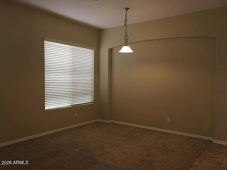 2417 E Iris Dr — Photo 10