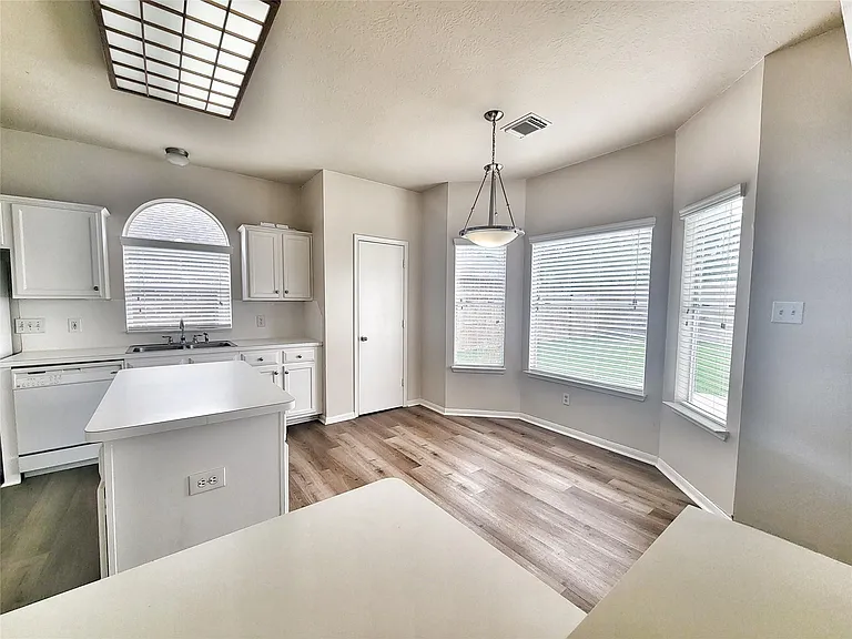 2715 Sailors Moon Dr — Photo 5