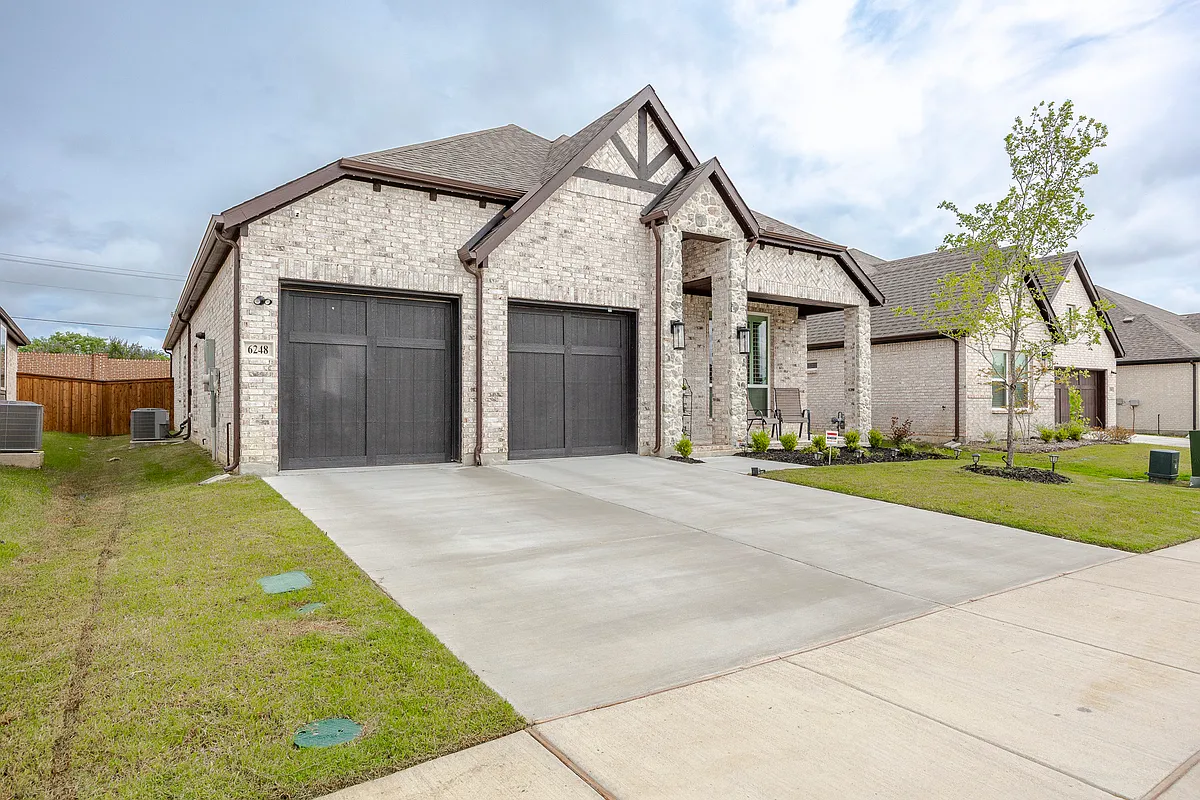 Building Photo - 6248 Mulberry Creek Ln
