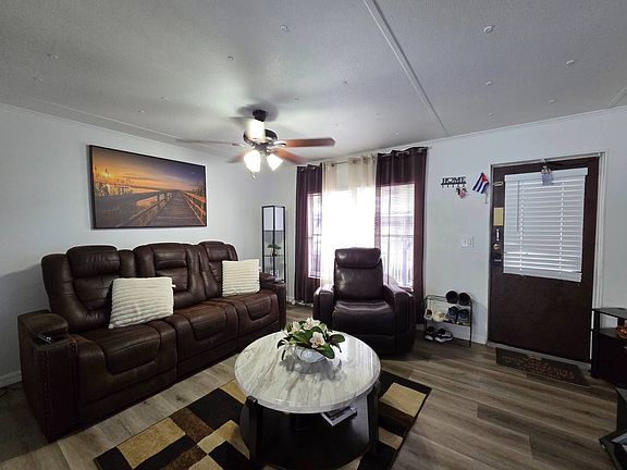 2nd image of 11513 Leanne Ln