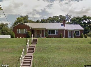 401 Village Rd, Harrisburg, PA 17112