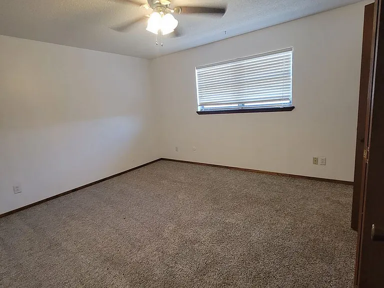 3209 Duckworth Ave — Photo 12