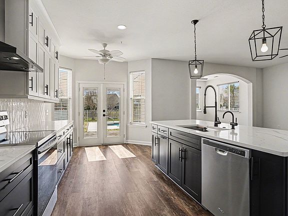 5th image of 644 Brynfield Dr.