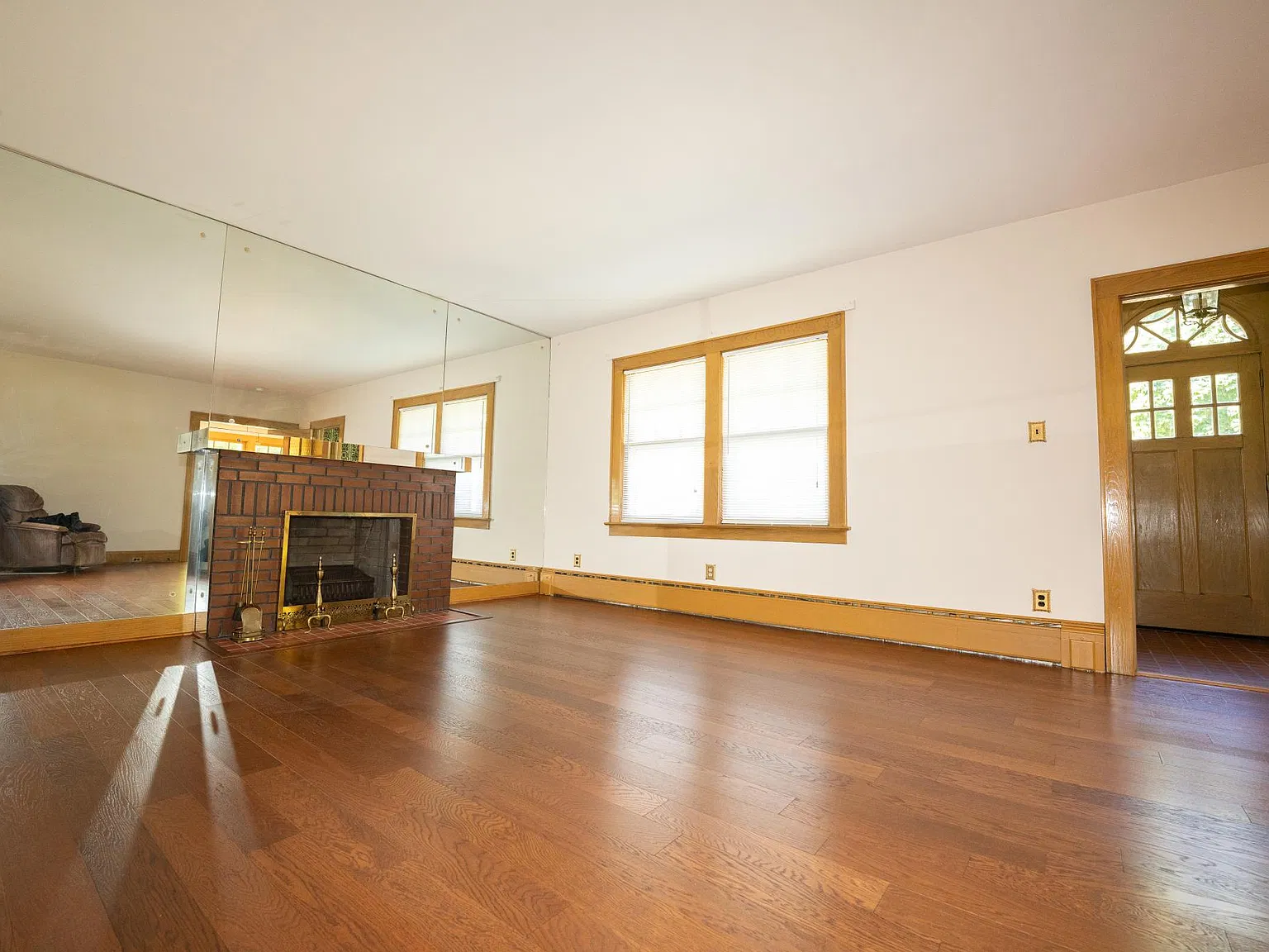2 bed, 1200 sqft, $2,900 — Photo 4