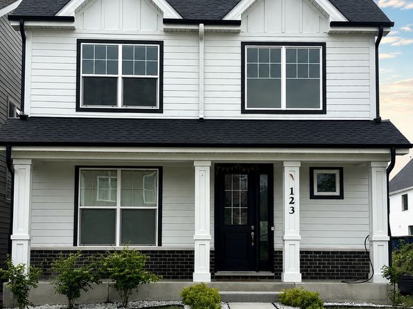 123 Roman Ln