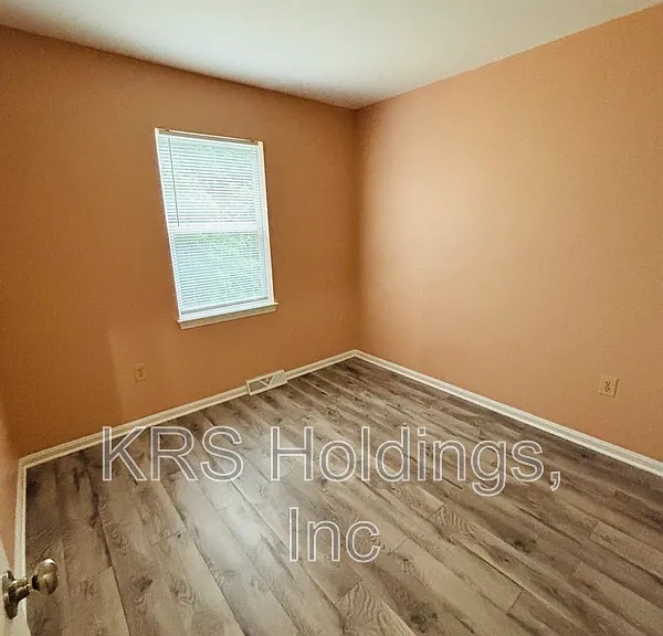 1235 Thomas Jefferson Pl — Photo 20