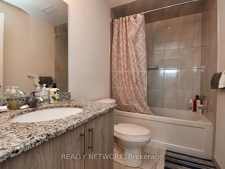 16 Markle Cres #313 — Photo 14