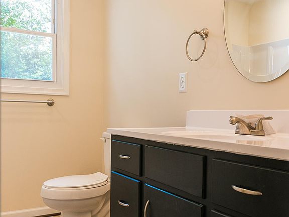 Master bath with curved tub!