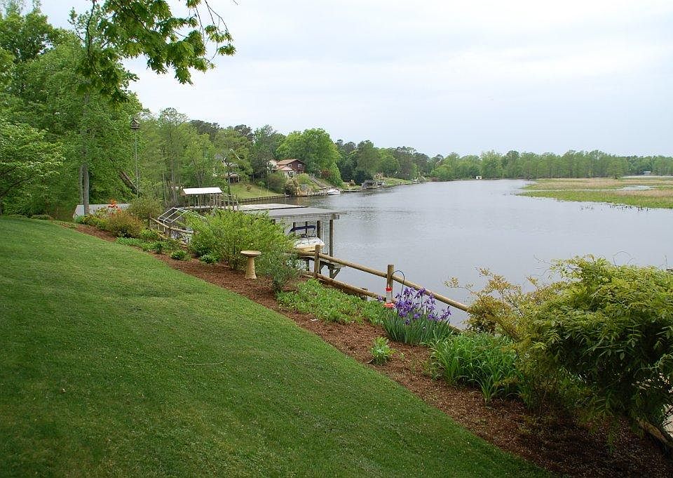 Riverfront sideview
