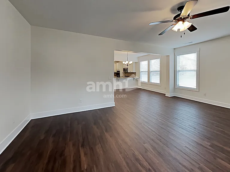 1104 Westlawn Blvd — Photo 6