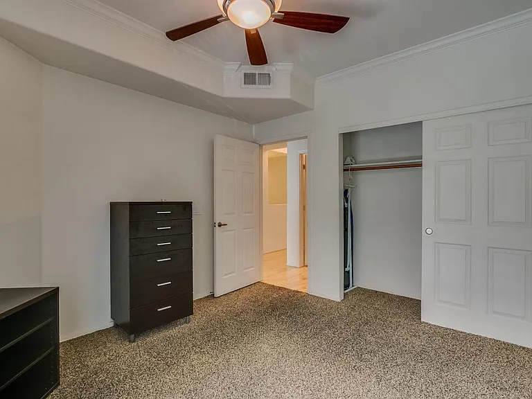 bedroom with full-size bathroom