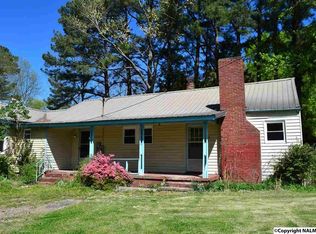 1615 Peach Orchard Rd NW, Hartselle, AL 35640