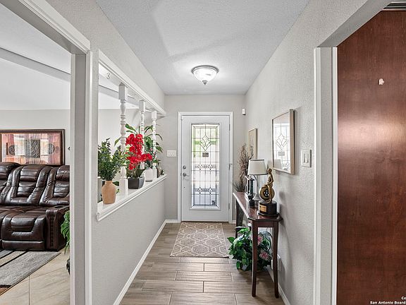 3rd image of 1008 Robert Derrick Dr.