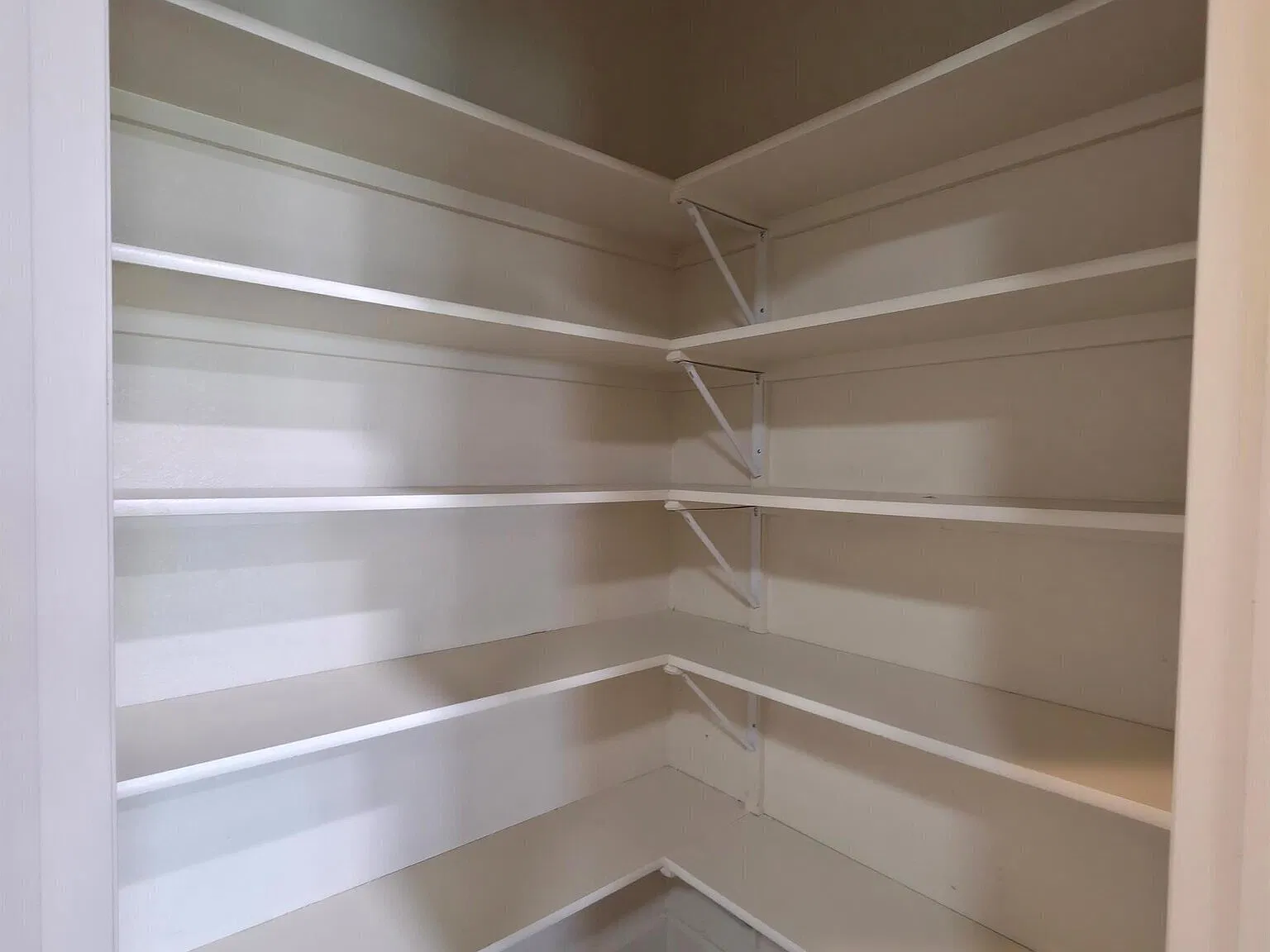 3 bed, 2.5 bath, $1,695 — Photo 4