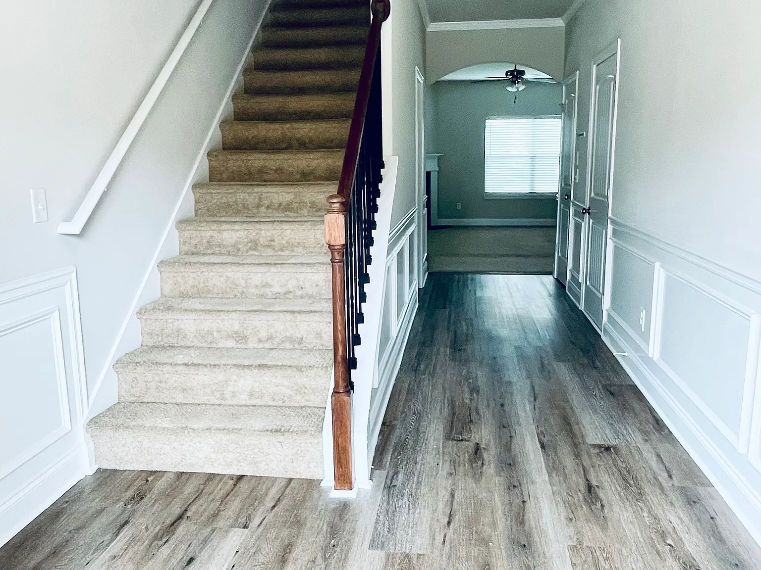 4 bed, 2.5 bath, 2074 sqft, $2,175 — Photo 2