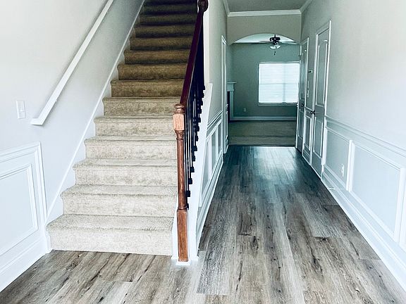 2nd image of 112 Leland Ln
