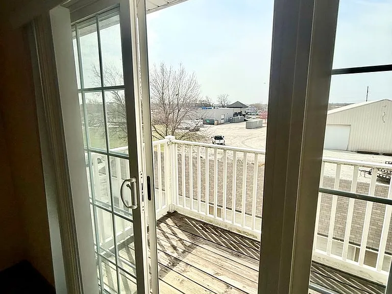 227 Crystal St — Photo 11